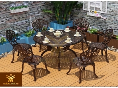 Bàn ghế nhôm đúc có ưu điểm gì? Giá bàn ghế nhôm đúc