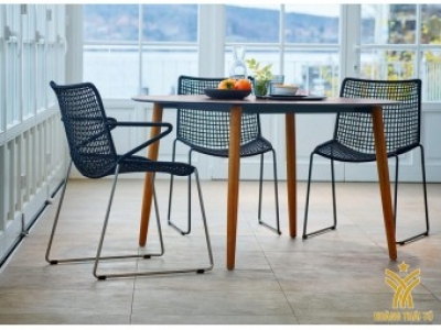 Chú ý mua bàn ghế sắt sân vườn giá “quá rẻ”