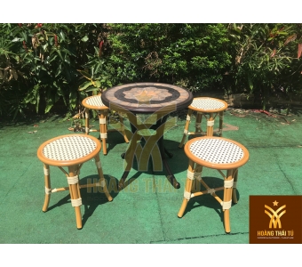 ban-ghe-cafe-ngoai-troi-j30