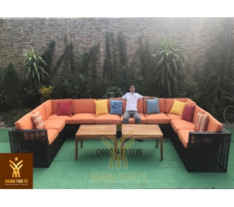 noi-that-ban-ghe-sofa-ghe-cafe-may-nhua-ngoai-troi-q8