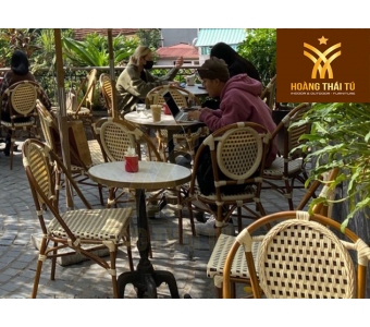 ban-ghe-cafe-ngoai-troi-j18