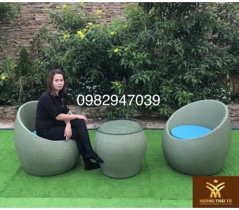 noi-that-ban-ghe-sofa-ghe-cafe-may-nhua-ngoai-troi-q62