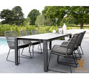 noi-that-ghe-ban-an-may-nhua-HTT-SFW24