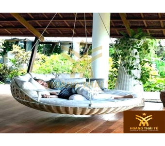 xich-du-treo-gia-may-ngoai-troi-httm2