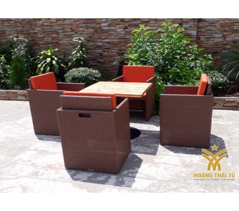 ban-ghe-cafe-may-nhua- HTT - L85