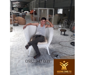 noi-that-ban-ghe-sofa-ghe-cafe-may-nhua-ngoai-troi-q70