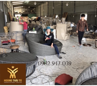 noi-that-ban-ghe-sofa-ghe-cafe-may-nhua-ngoai-troi-q61