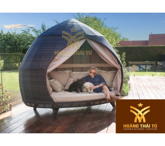 giuong-tam-nang-ghe-ho-boi-nhua-gia-may-ngoai-troi-d4