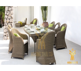 noi-that-ghe-ban-an-may-nhua-HTT-SFW4