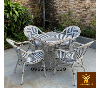 ban-ghe-cafe-ngoai-troi-gia-may-kn13