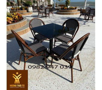 ban-ghe-cafe-ngoai-troi-gia-may-kn15