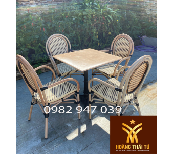 ban-ghe-cafe-ngoai-troi-gia-may-kn18