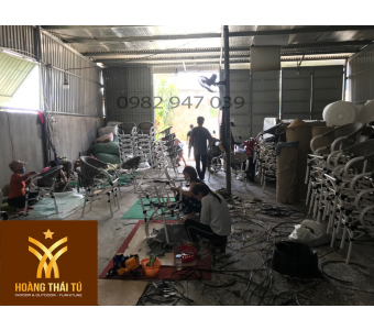 bo-ban-ghe-cafe-luoi-ngoai-troi-b12