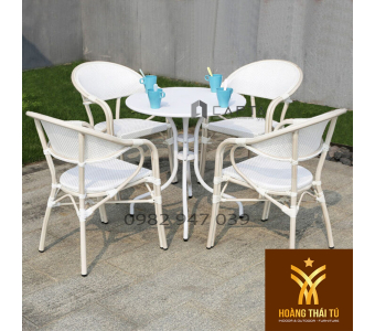 bo-ban-ghe-cafe-luoi-ngoai-troi-b1