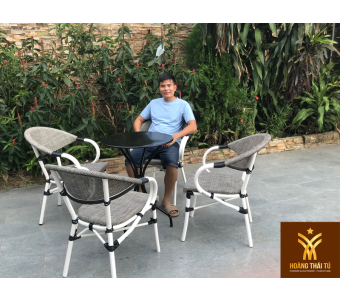 bo-ban-ghe-cafe-luoi-ngoai-troi-b24