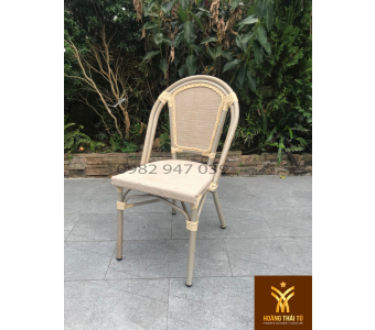 bo-ban-ghe-cafe-luoi-ngoai-troi-b2