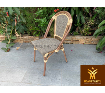 bo-ban-ghe-cafe-luoi-ngoai-troi-b3